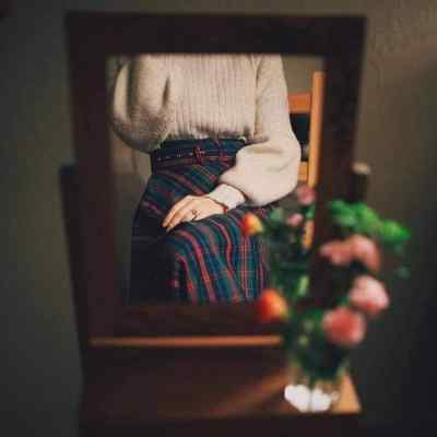 دانلود آهنگ همه میگن به فکرش نباش با صدای زن