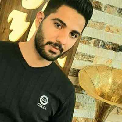دانلود آهنگ زیباتر از همه اون حرفات یادمه از مهدی فرجی