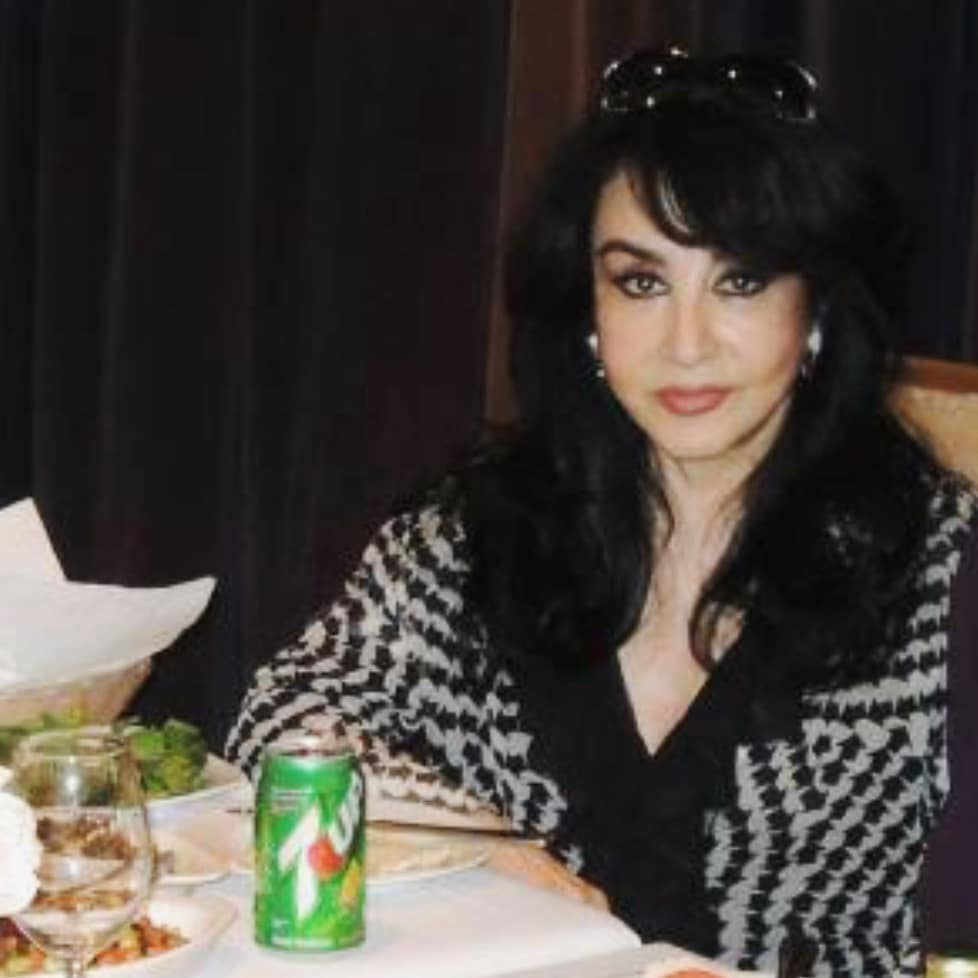آهنگ عشق آدمو کور میکنه