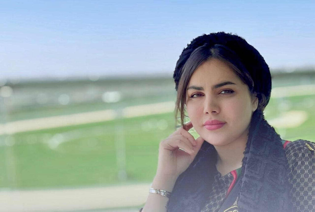 آهنگ وقتی نیستی گل هستی خشک و بی رنگ میشه