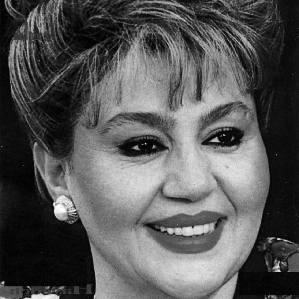 آهنگ یعنی نمیای از مهدی احمدوند و هایده و محسن چاوشی
