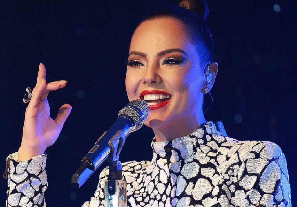 آهنگ Evlenir Miydik از ابرو گوندش