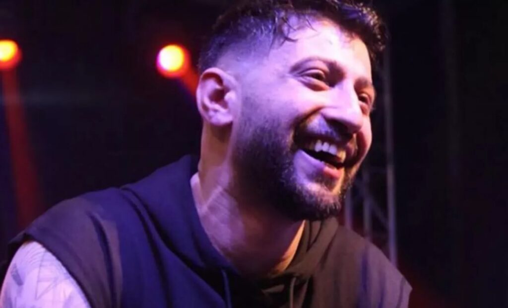 آهنگ Herkes Gibi از بوراک بولوت
