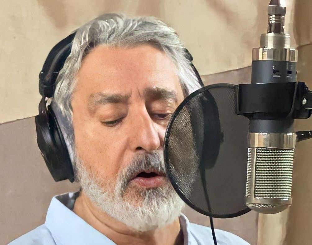 آهنگ دلپوش از ابی