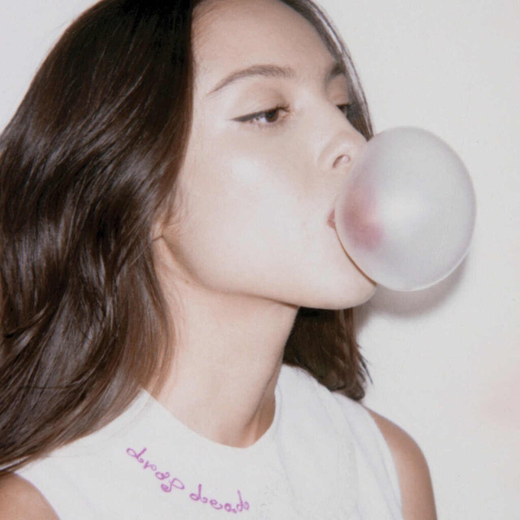 آهنگ drop dead از Olivia Rodrigo